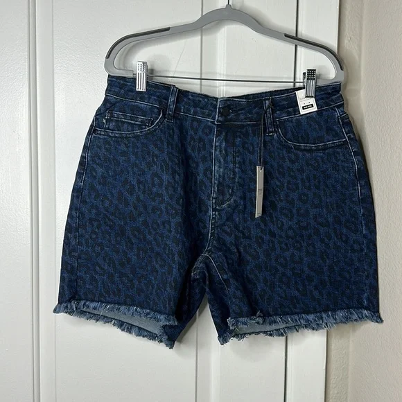 Judy Blue Plus Size Leopard Print MID RISE Frag Hem Shorts Size